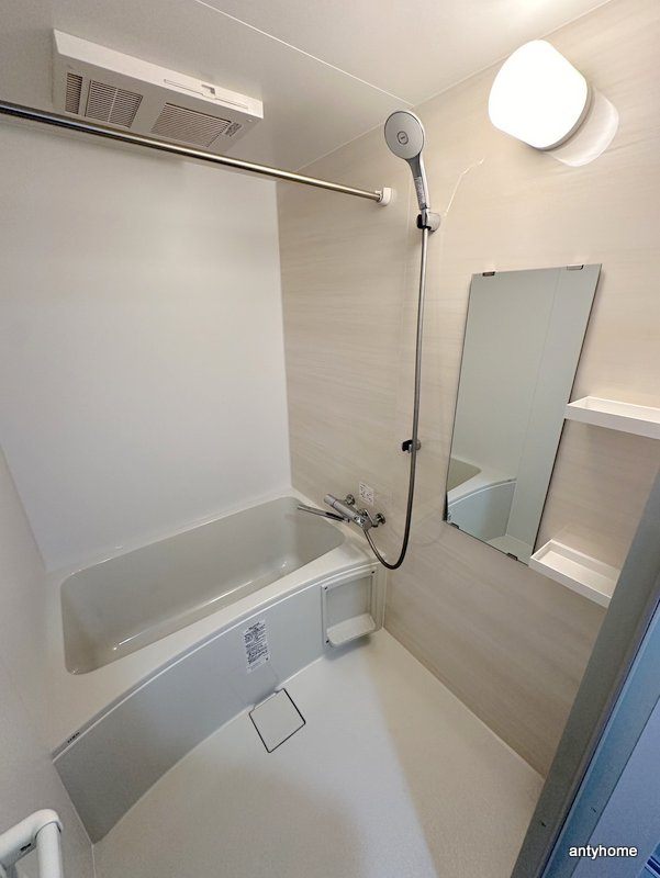 メトロ―サ谷町六丁目ノース　仲介手数料無料の浴室