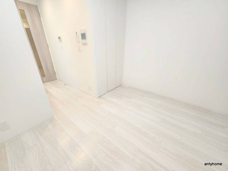 メトロ―サ谷町六丁目ノース　仲介手数料無料の洋室