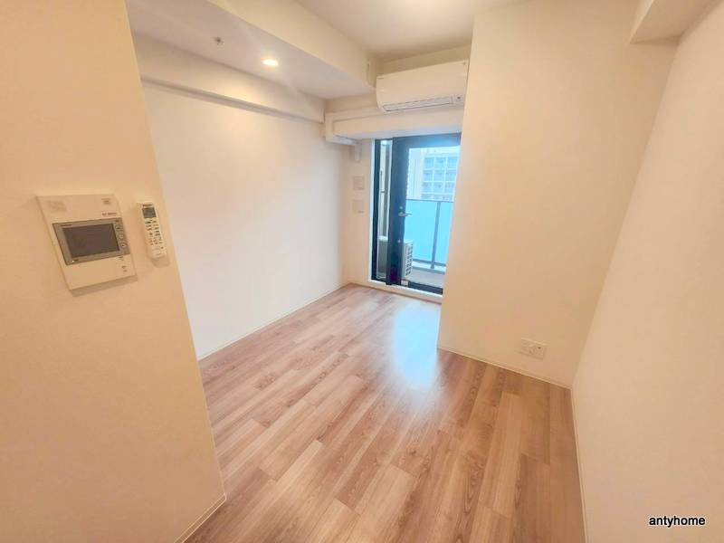 メトロ―サ谷町六丁目ノース　仲介手数料無料の居間・リビング