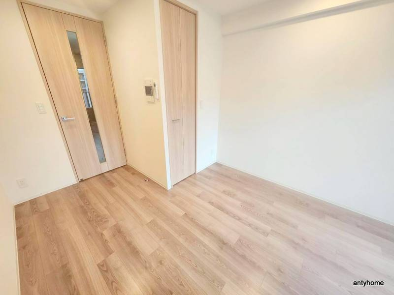 メトロ―サ谷町六丁目ノース　仲介手数料無料の洋室