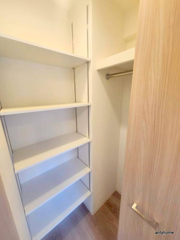 メトロ―サ谷町六丁目ノース　仲介手数料無料の収納