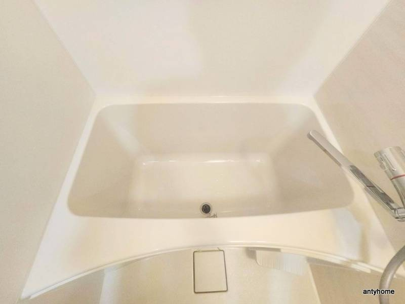 メトロ―サ谷町六丁目ノース　仲介手数料無料の浴室