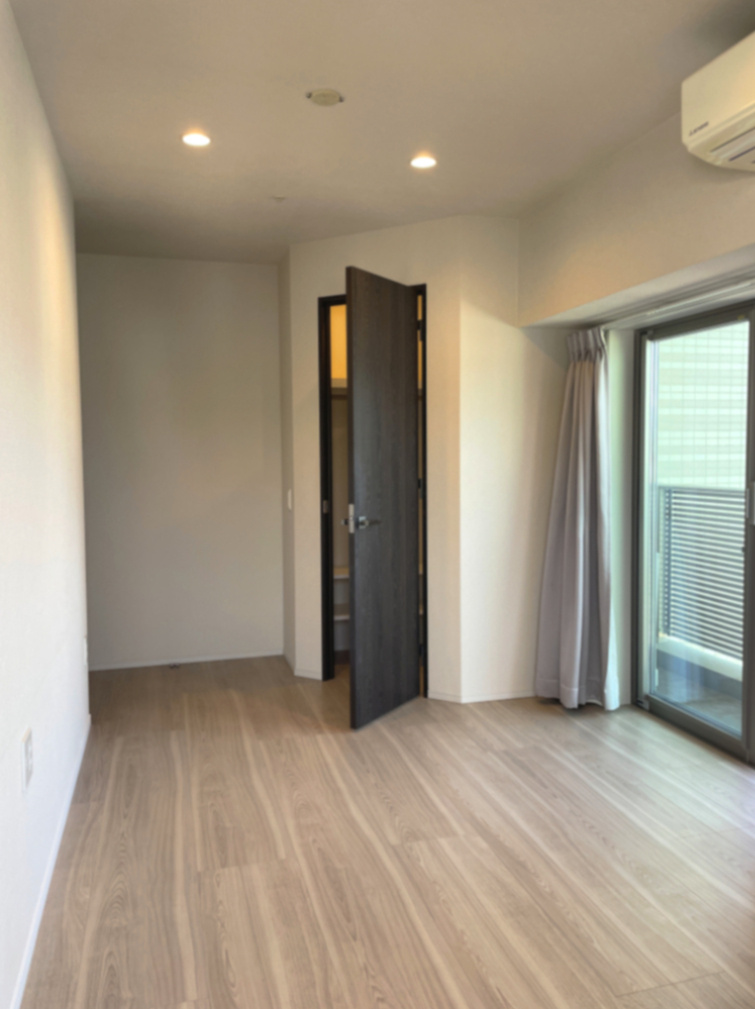 ライオンズ広島加古町の洋室|2面開口で風通しのよい北側約7.0帖。ＷＩＣ付きの洋室です。