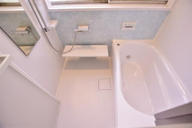 西東京市戸建の浴室