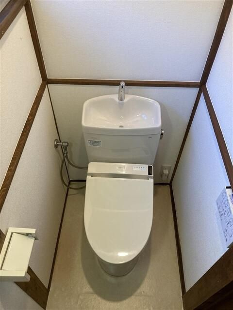 西東京市戸建のトイレ