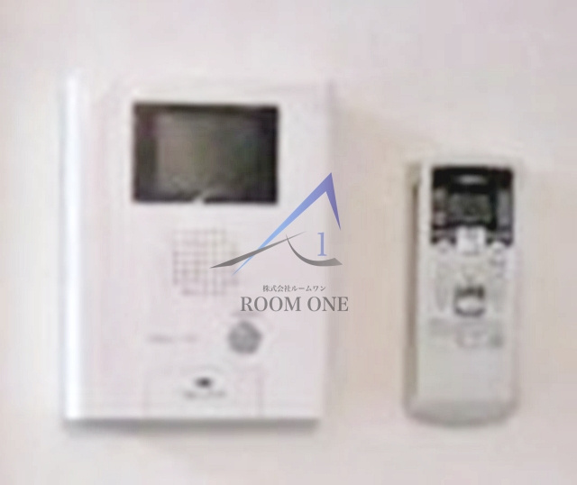 グレースビューラーのセキュリティ|モニター付きインターホンです。