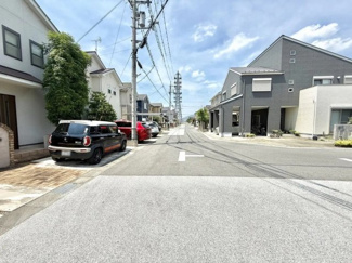 【前面道路含む現地写真】