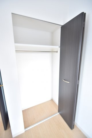 大阪市城東区野江２丁目の賃貸マンションの収納