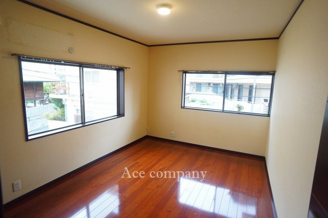 【子供部屋】 | 東大阪市長瀬町1丁目 | 【2階：西、南側洋室6帖】