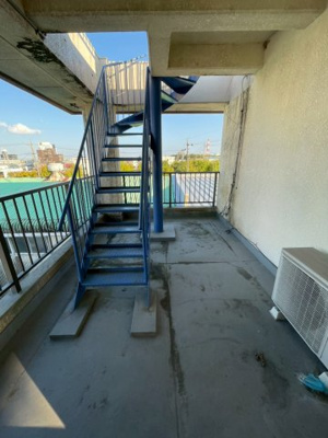 【バルコニー】 | 新正４丁目住居付店舗戸建て