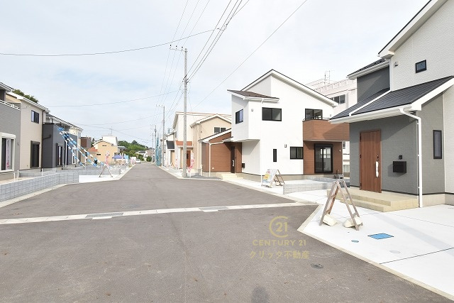いろどりアイタウン　日立市西成沢町2丁目　23-P1　8の前面道路含む現地写真|現地撮影（2026年8月）