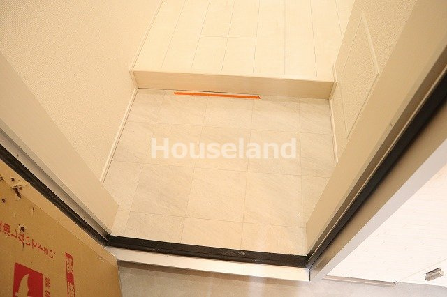 フジパレス田中町Ⅱ番館の玄関