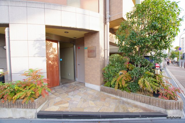 エルセレーノ東三国　仲介手数料無料のエントランス