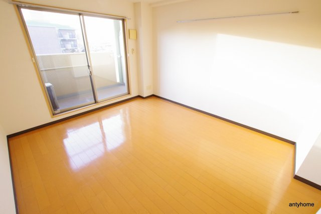 エルセレーノ東三国　仲介手数料無料の寝室