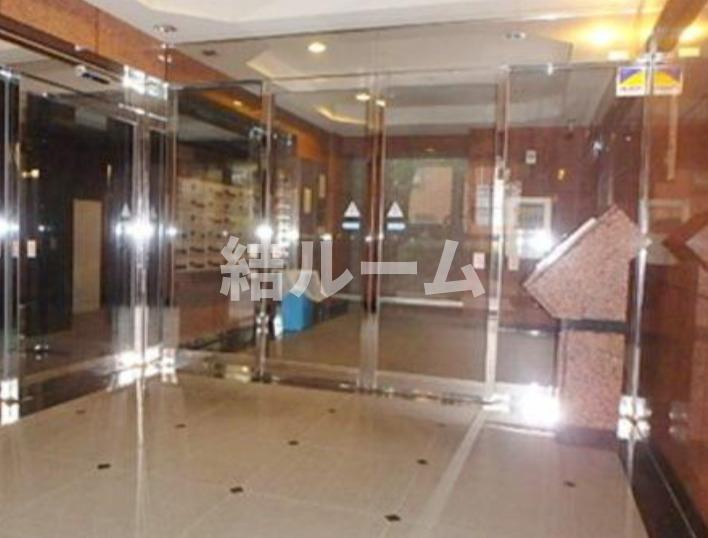 練馬区中村北２丁目の賃貸マンションのエントランス