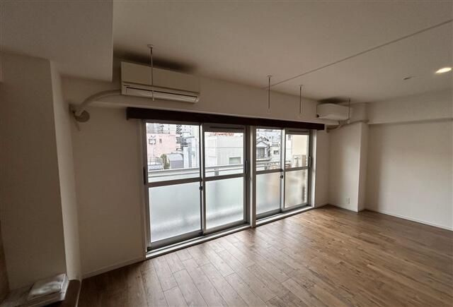 カーサ三田の居間・リビング