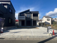 ～カースペース並列3～4台可×敷地広々63坪超～長井1丁目新築戸建の画像