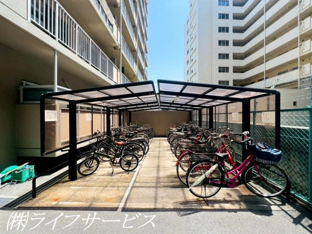 【駐輪場】 | エバーグリーン新御堂 | 駐輪場