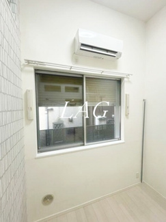 【居間・リビング】 | リヴィエール明大前 | 洋室のお部屋です。