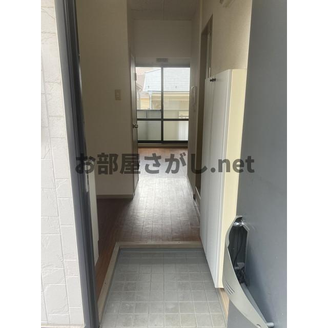 Ｓコートの玄関|収納もある玄関です