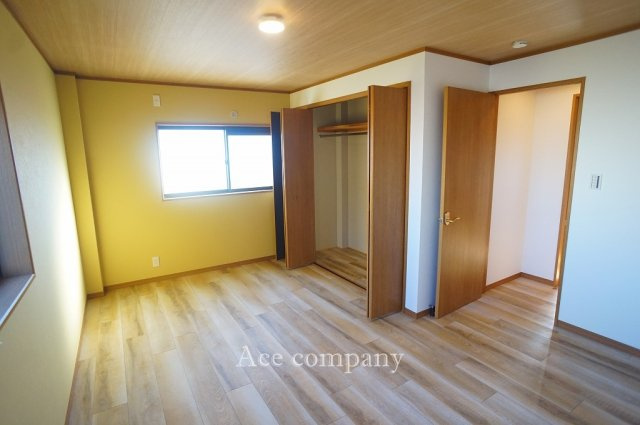 【子供部屋】 | 東大阪市高井田西1丁目 | 【3階：ゆったり洋室8.75帖！】