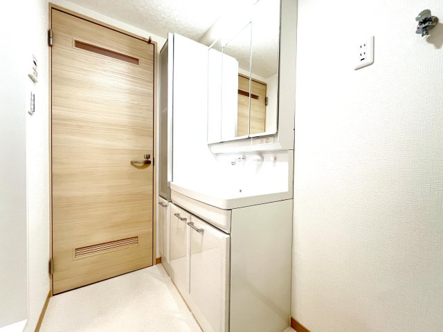 中川ビューハイツの独立洗面台