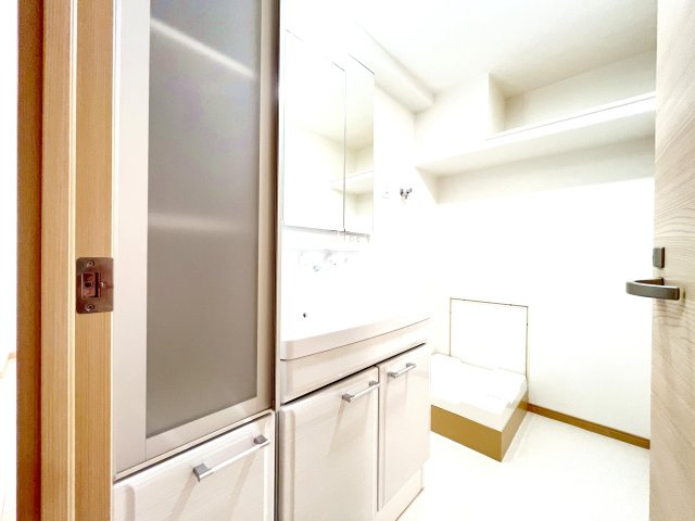 中川ビューハイツの独立洗面台