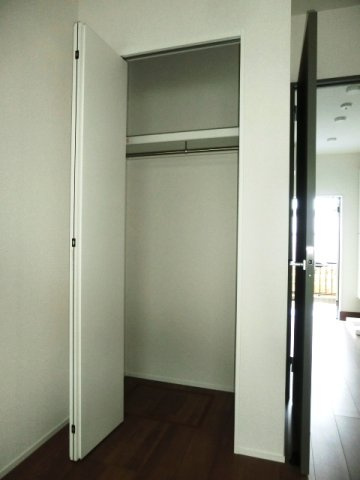 【収納】 | フォルジュロン　パンセ | クローゼットタイプの収納スペース。