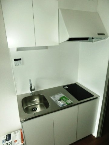 【キッチン】 | フォルジュロン　パンセ | キッチンはＩＨコンロ２口付き。