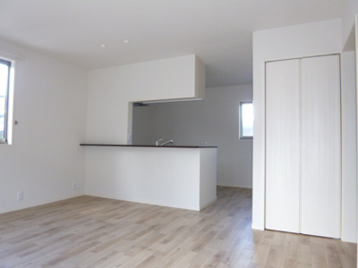 【居間・リビング】 | ヴィラリリーフ