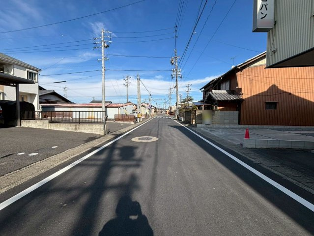 リーブルガーデン　本巣郡北方町加茂　全2区画分譲のバルコニー|バルコニーは南向きで洗濯物もよく乾きます！強度と表面積硬度を持つFPRで防水しています。