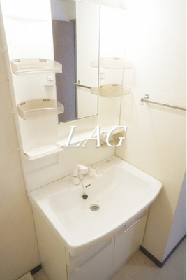 【洗面所】 | グランデ幕張 | 洗面台です。