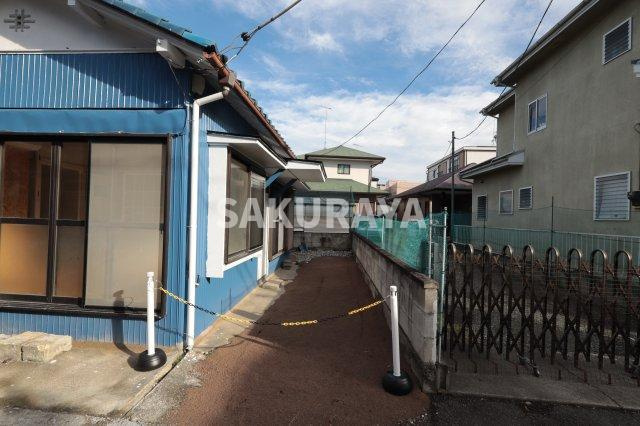 織姫NKの駐車場