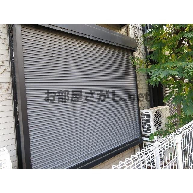 キャップス早稲田のその他|防犯シャッター