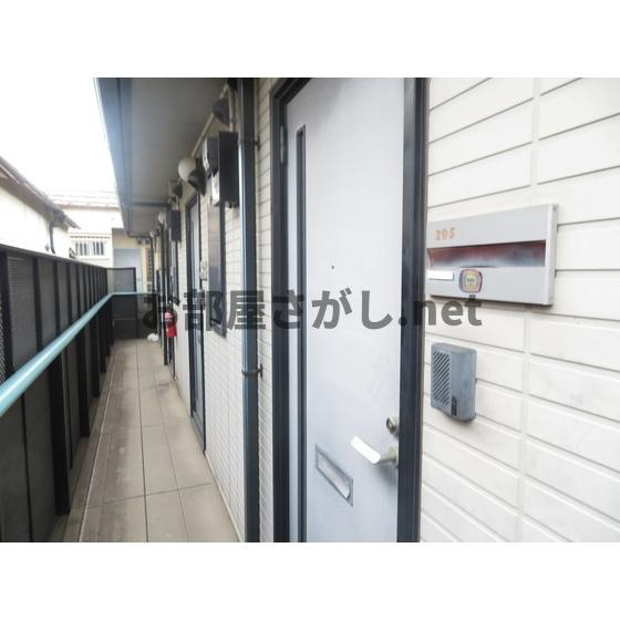キャップス早稲田の外観|共用廊下2