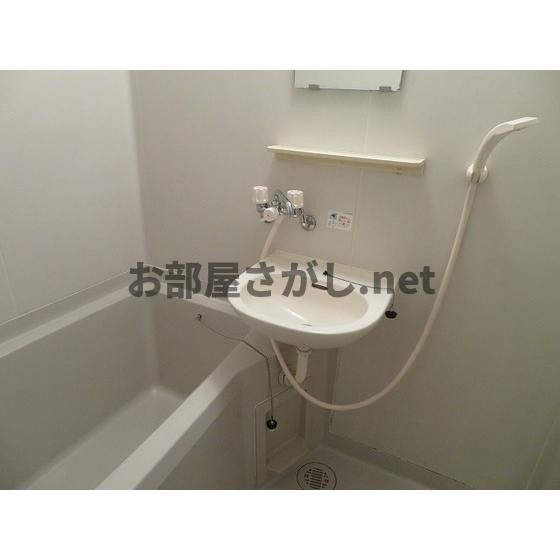 キャップス早稲田の浴室|バス