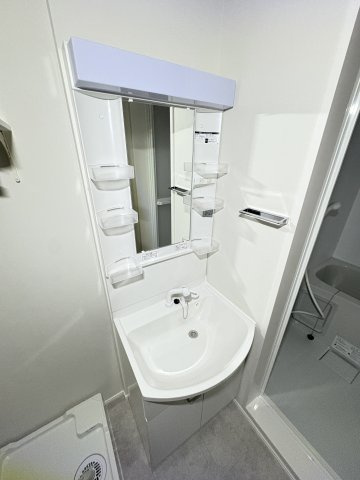 GRADUS拝島の独立洗面台