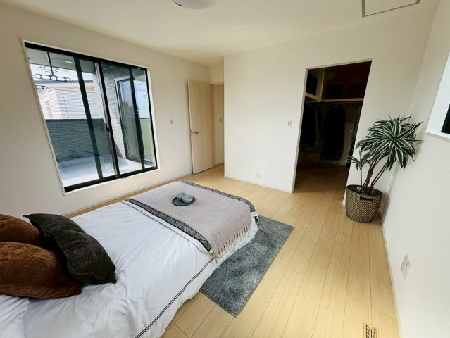 1号棟　新築戸建　富里市七栄　全6棟の洋室