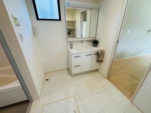 1号棟　新築戸建　富里市七栄　全6棟の独立洗面台