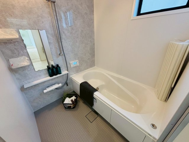 1号棟　新築戸建　富里市七栄　全6棟の浴室