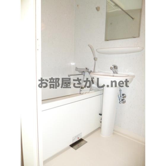 アムス門前仲町　富岡の浴室|コンパクトで使いやすいお風呂です