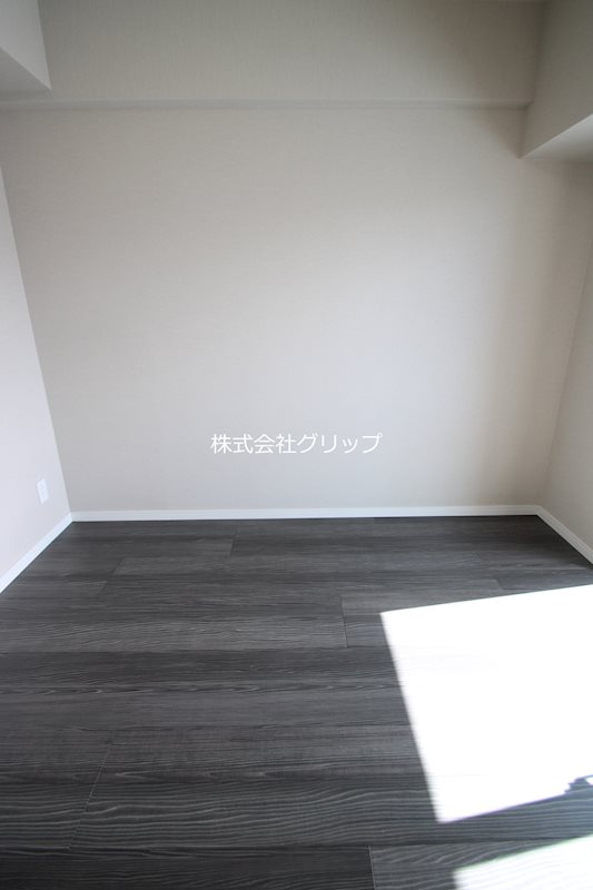 Le'a横濱ウエストステージの洋室