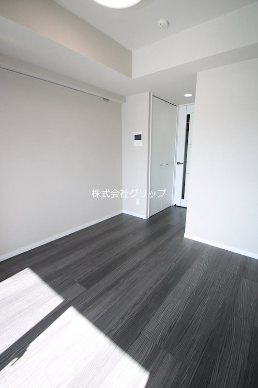 Le'a横濱ウエストステージの洋室