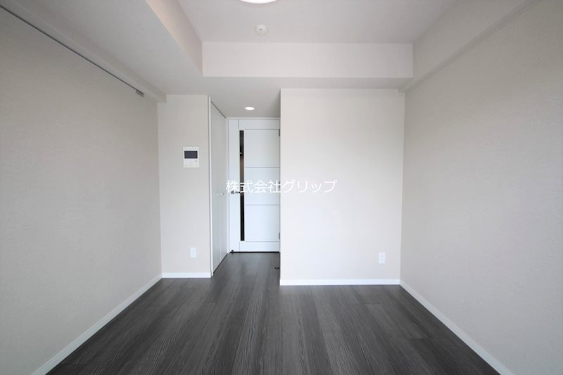 Le'a横濱ウエストステージの居間・リビング