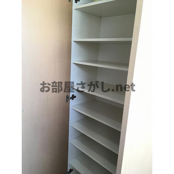 アムス馬喰町の玄関|シューズボックス