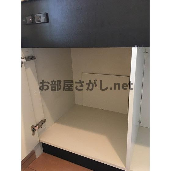 アムス馬喰町のキッチン|キッチン下収納