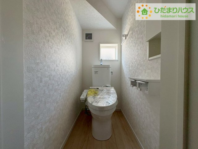 日立市久慈町第25　新築戸建　2号棟のトイレ|トイレは1F、2F共に完備！取り合いになることがありませんね(^^)/