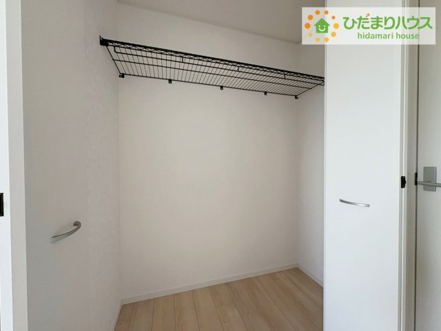 日立市久慈町第25　新築戸建　2号棟の収納|お洋服の多い女性に人気！収納力の高いクローゼット付☆彡