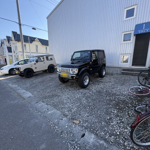 ONE'Sの駐車場