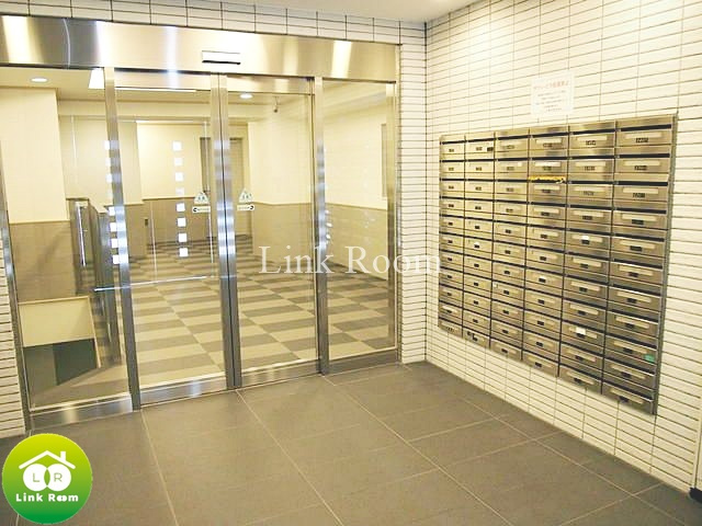 フィース蔵前のエントランス